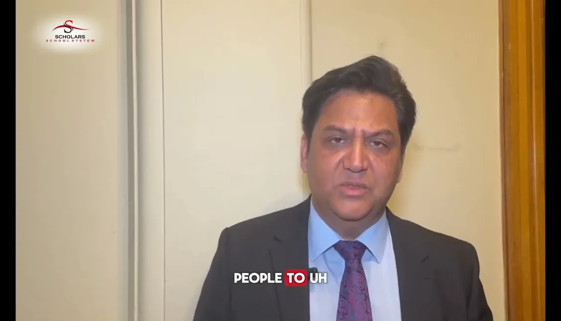 Councillor Shafique Shah at Student Recognition Event | Scholars School System | 2023