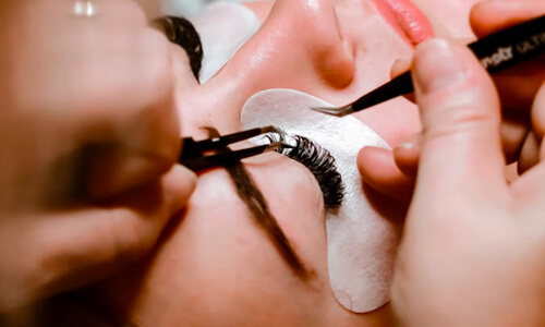 Lash & Brow Treatments Online Course and Practical Training